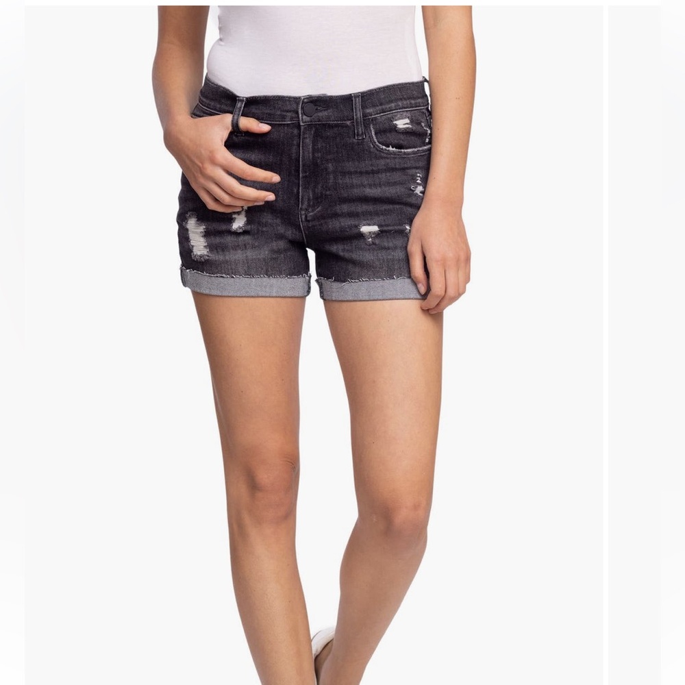 BlankNYC “the Fulton” roll up jean shorts